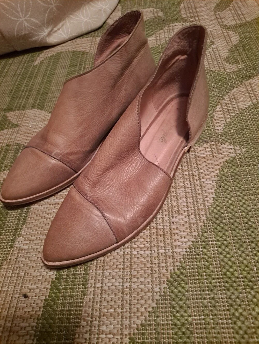 Free People  Leather Slip-On Loafers in Tan